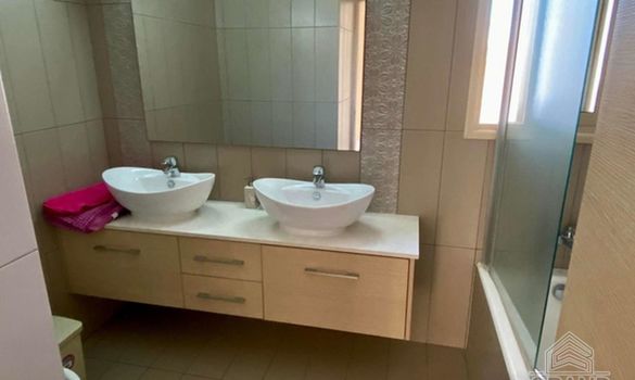 300 m2 - 6526 - photo-3
