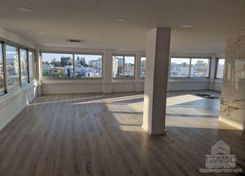 200 m2 - 6579 - photo-1