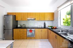 6742 - photo-19