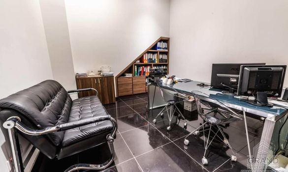 400 m2 - 7151 - photo-1