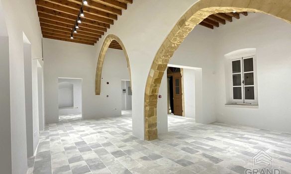 400 m2 - 7165 - photo-1