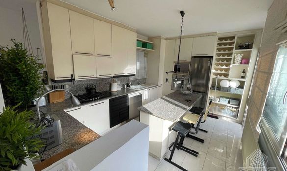 200 m2 - 7380 - photo-5