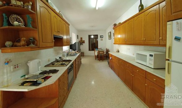 200 m2 - 7389 - photo-4