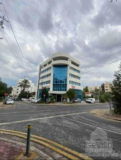 400 m2 - 7771 - photo-1