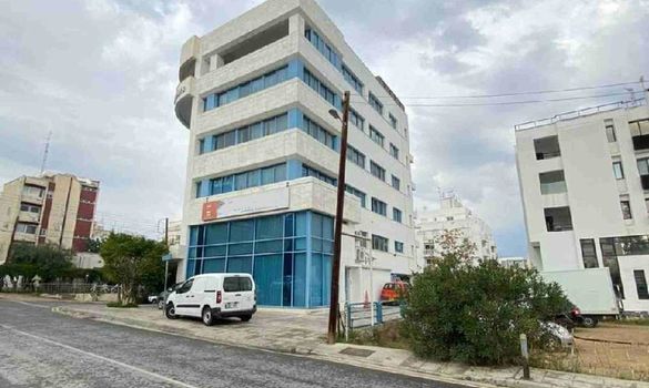 400 m2 - 7771 - photo-2