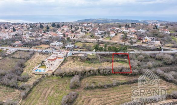 Plot - G6968 - photo-1