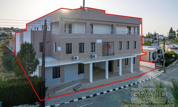 Three-storey residential building - G8489 - photo-41