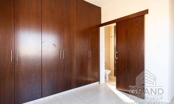 House - G8296 - photo-13