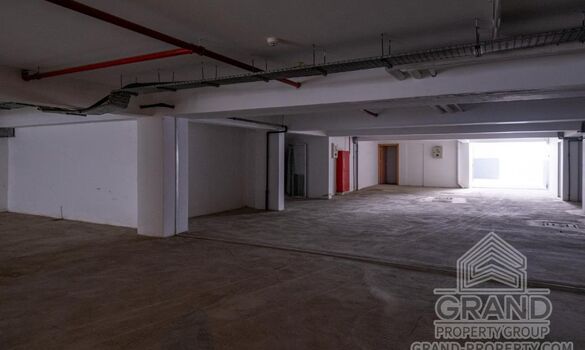 Plot - G8745 - photo-10
