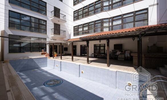 Plot - G8745 - photo-16