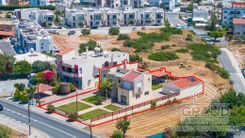 House - G8952 - photo-1