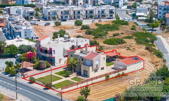 House - G8952 - photo-1