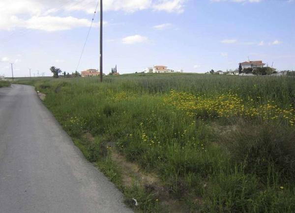  Land in Larnaca