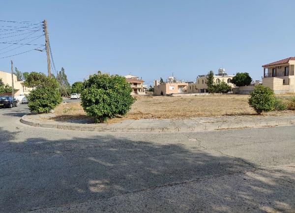 Land in Larnaca