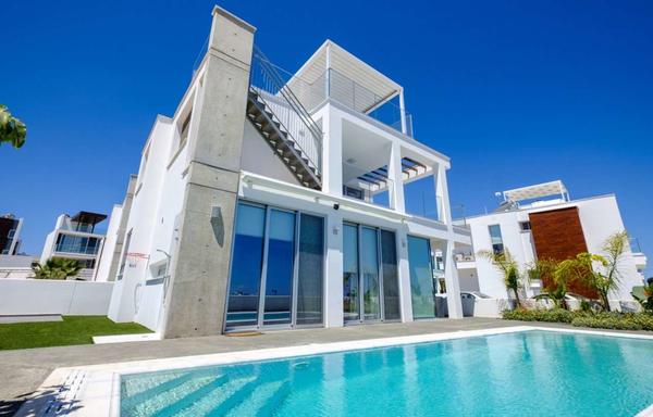 New Villa in Protaras