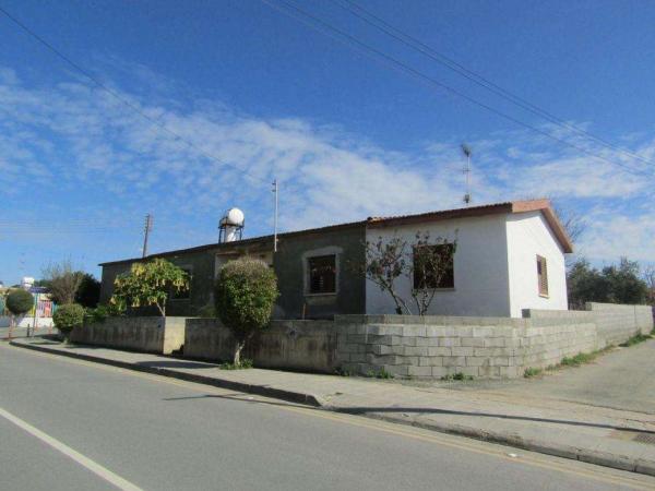  Land in Larnaca