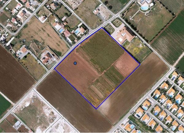  Land in Larnaca