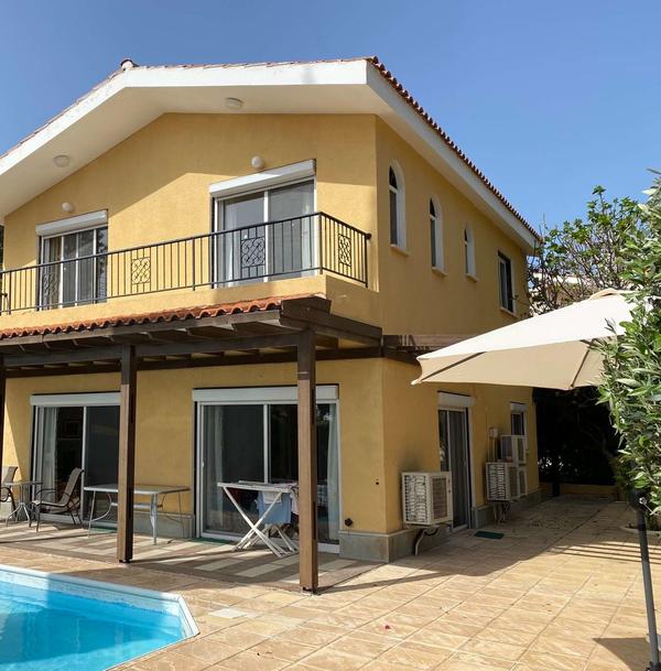  Townhouse in Paphos