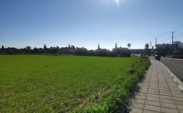  Land in Larnaca