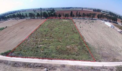  Land in Larnaca