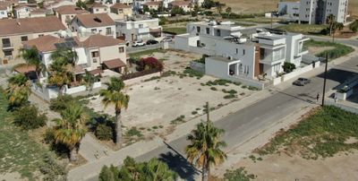  Land in Larnaca