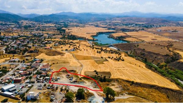 New Land in Nicosia