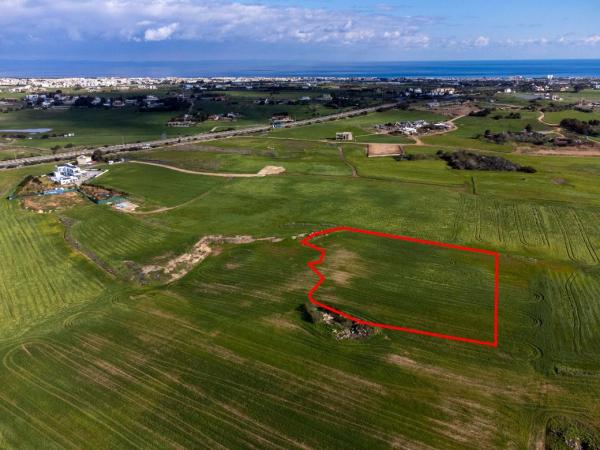  Land in Protaras