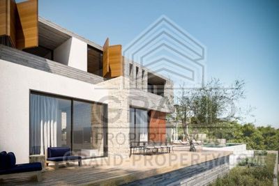 472.00 m2 - 3150