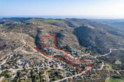  Land in Larnaca