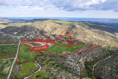  Land in Larnaca